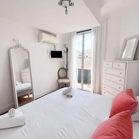 Atypical Duplex Suquet 3 Bedrooms Terrace And Sea View Apartment