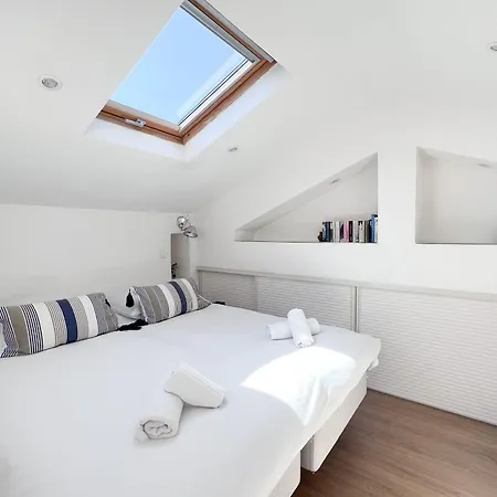Atypical Duplex Suquet 3 Bedrooms Terrace And Sea View Apartment *