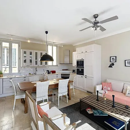 Atypical Duplex Suquet 3 Bedrooms Terrace And Sea View * Cannes