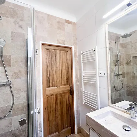 Apartment Atypical Duplex Suquet 3 Bedrooms Terrace And Sea View Cannes