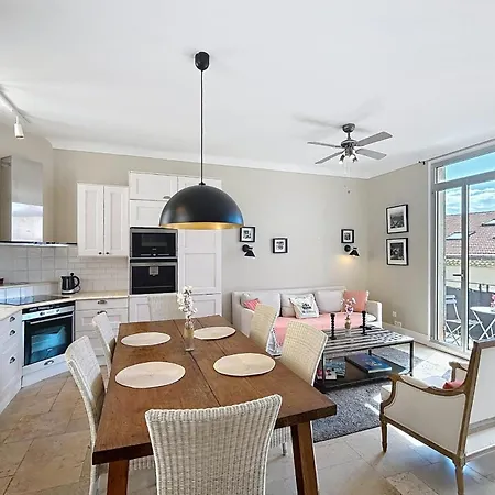 Atypical Duplex Suquet 3 Bedrooms Terrace And Sea View Apartment